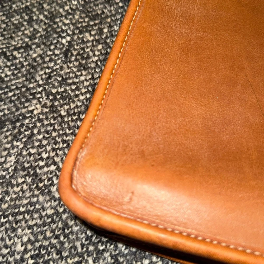 NBA Coach Tan Leather Laptop Bag